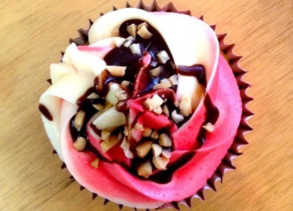 sticky fingers cupcake